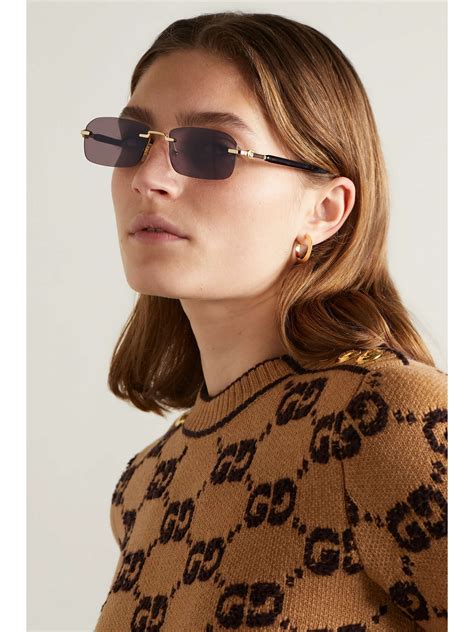 gucci rectangular frame sunglasses.